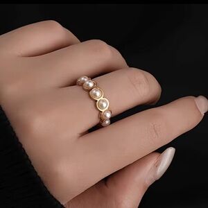Chic 18k Gold plated stainless steel and White Women's Ring